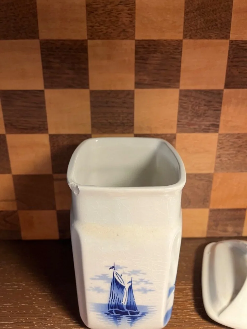 German Inga Delft Rice Canister Blue and White A530, Chip in lid, base and rim